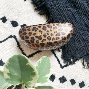 *FREE* with purchase ❤️